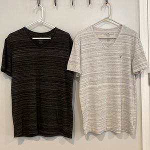 Lot of 2 American Eagle V neck shirts size Large